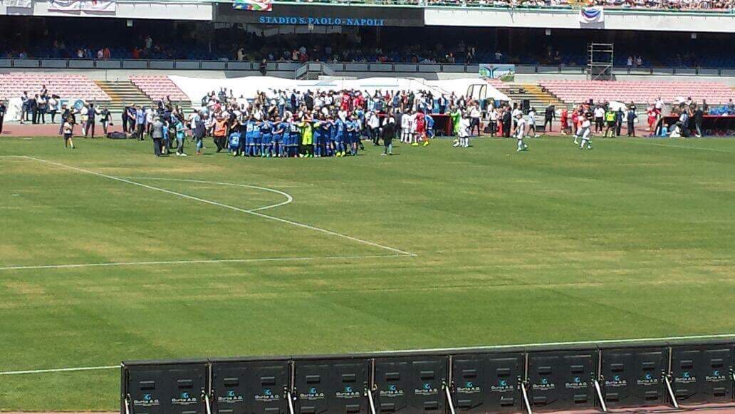 La foto del tifoso | Gli scatti dalla “Partita del Sole” dallo stadio San Paolo