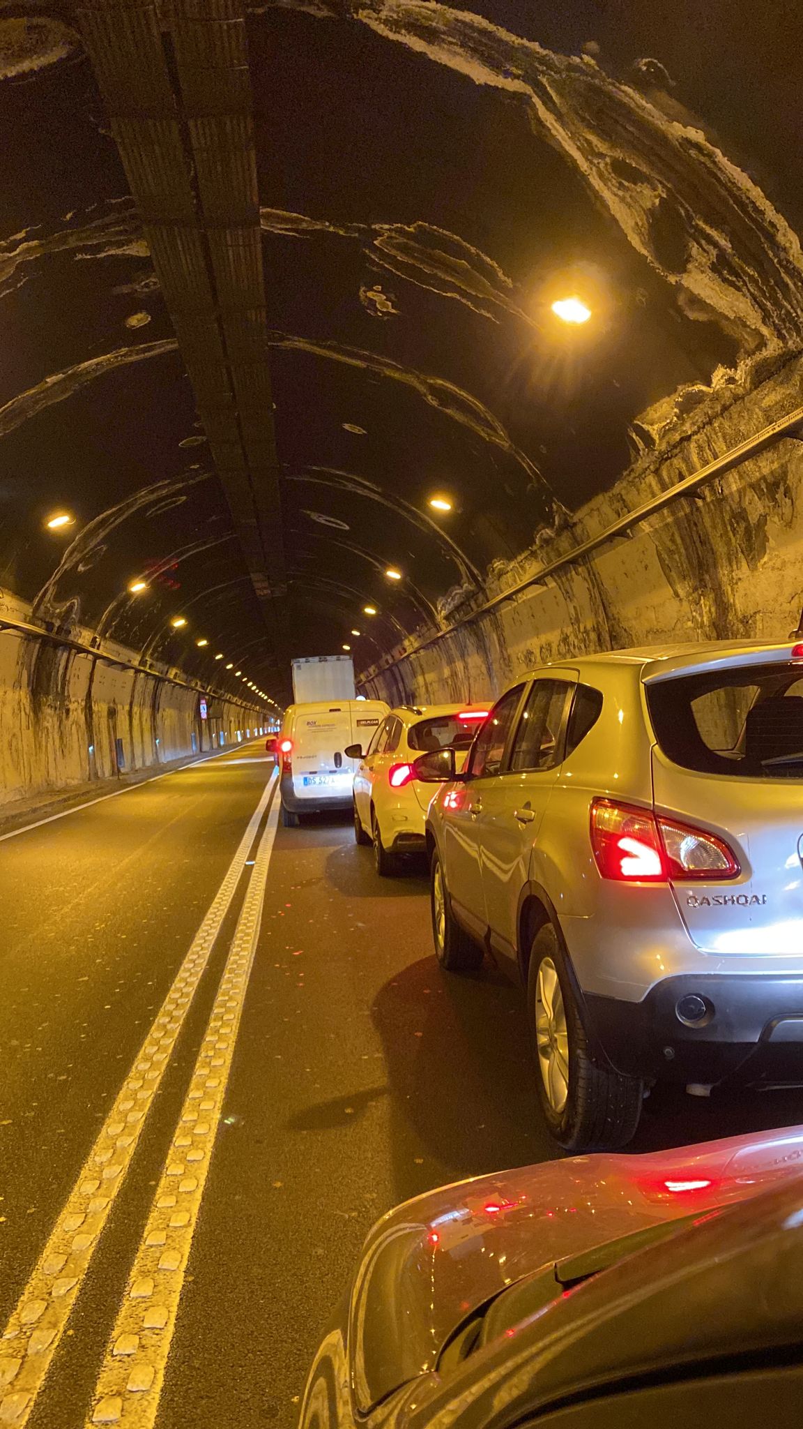 Incidente in galleria Pozzano. Traffico sulla statale sorrentina